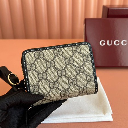 GUCCI財布