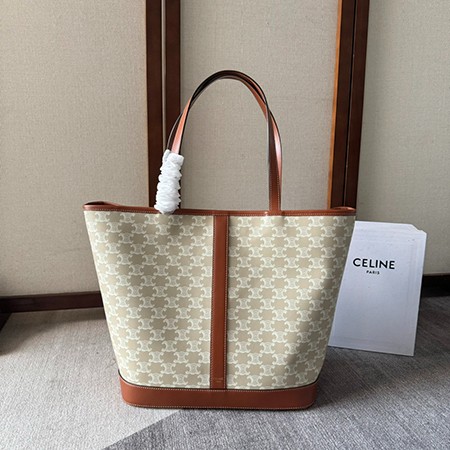 CELINEバッグ CELINEレプリカ ブランドコピー 斜めがけバッグ おしゃれ レディースバッグ 高級感 コピー商品 お買い得 高品質