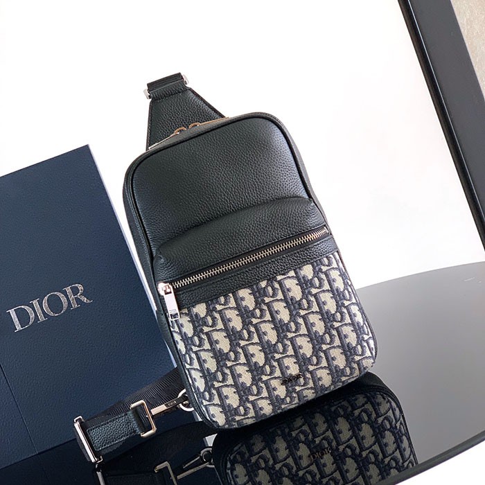 Dior コピー Dior偽物 ブランド複製品 ディオールバッグ ウエストバッグ オブリーク柄 大容量 2024新作 レザー 高品質 激安 イタリア製 メンズ レディース 多機能 日常使い 収納力抜群