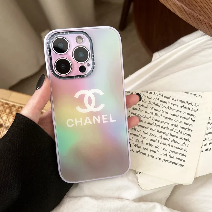 シャネル iPhone17 Pro アクリルケース 虹色