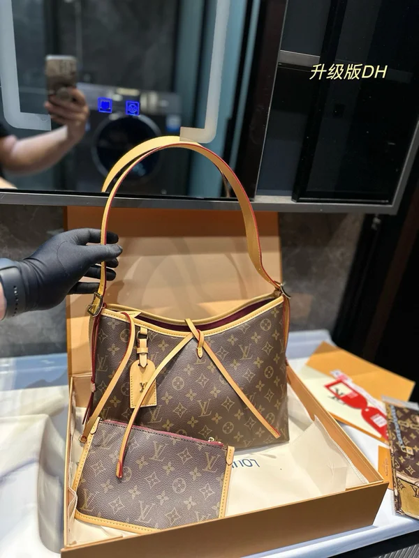 LOUIS VUITTON ショルダーバッグ