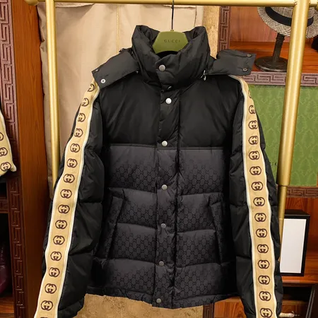 グッチ GGジャカード ダウンコート