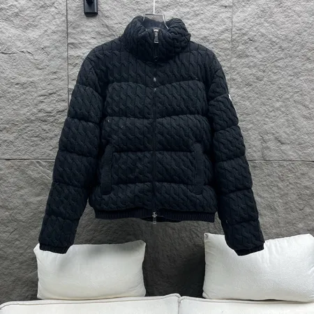 MONCLER カシミヤニットダウンジャケット