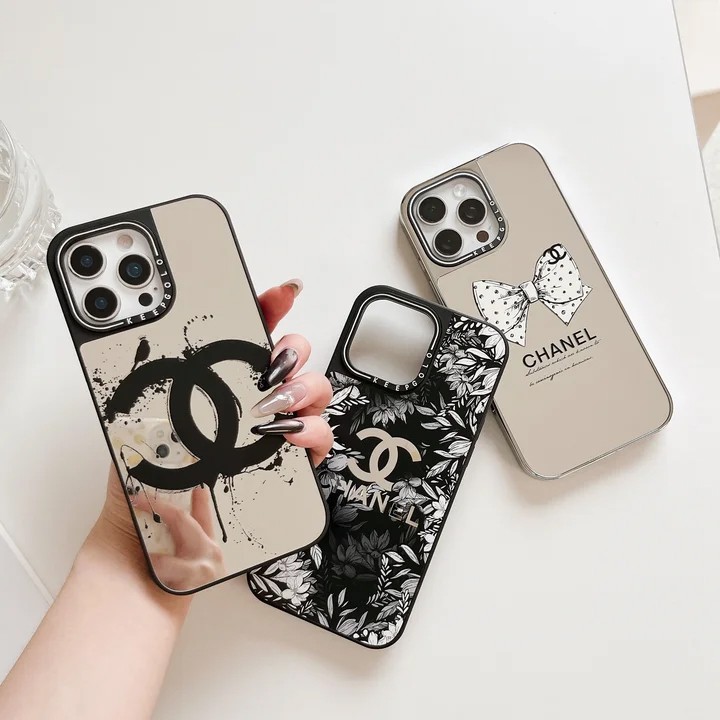 シャネルiPhone17pro携帯ケース アクリル