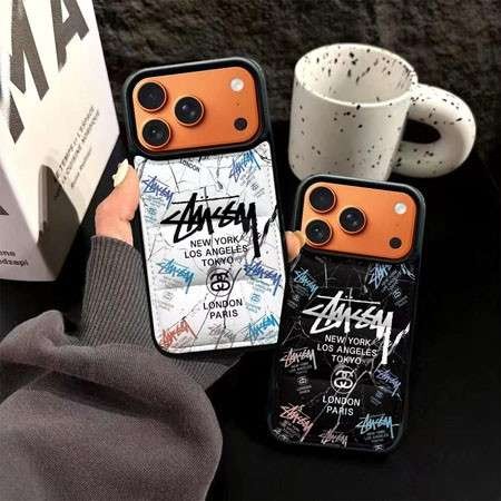 ステューシー アイホン17スマホケース ダウンジャケット風