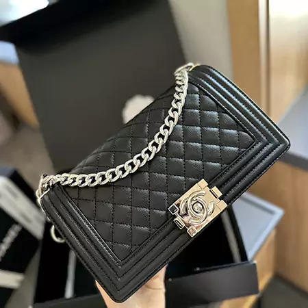 ブランドCHANEL Leboy ショルダーバッグ