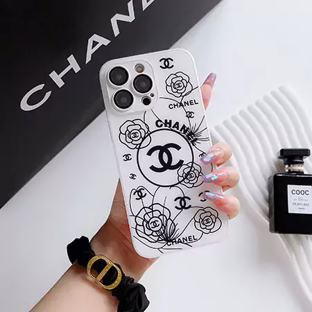 シャネルiphone 16 16pro ケース Chanel iphone ケース  シャネルiphone15ケースガラス