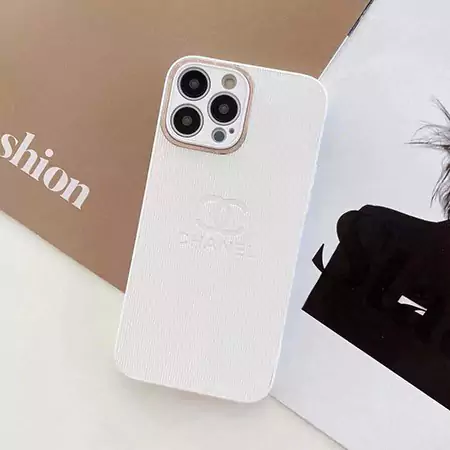 ブランド シャネル iphone 16 15 ケース ハイブランド chanel 携帯 ケース 16 pro 16 pro max 革 薄型 ピンク ホワイト カップル ブラック 新作 安い 販売 