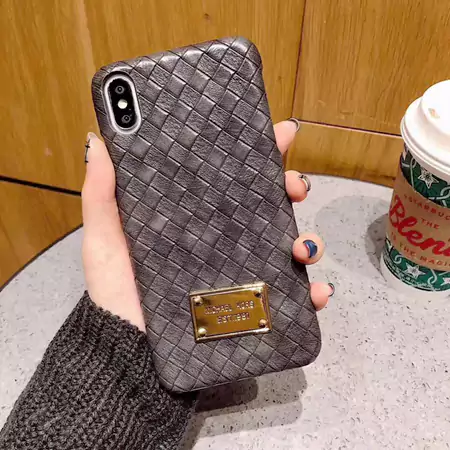 マイケルコース iphone 16 スマホケース