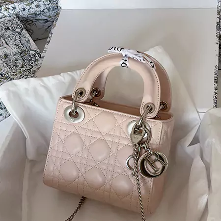 ブランド Dior バッグディオール ピンク ショルダーバッグ