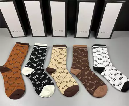 新品・未使用 Gucci ハイソックス 靴下コーデ 棉100% 5足セット ブランド グッチ アンクルソックス 高級 グッチ 靴下 プレゼント レデイース オシャレ