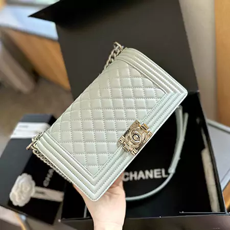 ブランドCHANEL Leboy ショルダーバッグ