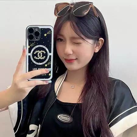 ブランド シャネル chanel iphone 16 15 14 13 ケース シリコン メタル tpu 薄い ファッション 新作 流行り 男性 女子 値段 