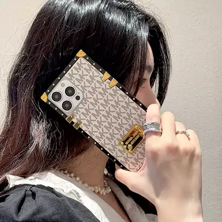 マイケルコースアイフォン16ケース