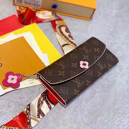 LV長財布