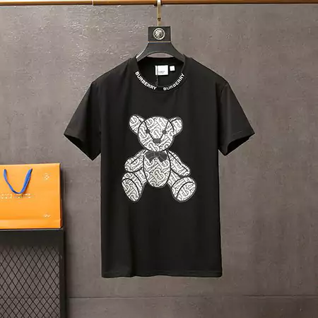 バレンシアガ Tシャツ