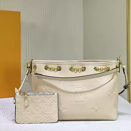 ブランドLouis Vuitton ハンドバッグ フルレザー