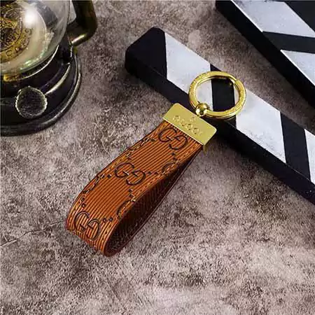 グッチ オフィディア キーホルダー ゴールドロゴ刻印キーリング 高级 GUCCI レザー ウェブストライプ キーリングメンズ 大人気