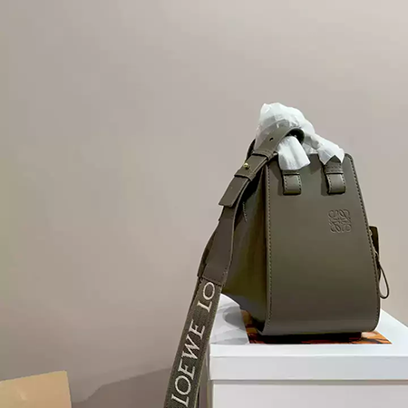 ロエベ ハンモックバッグ