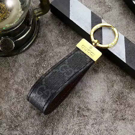 男女兼用 グッチ 新作 キーホルダー ブランド ビジネス風 高品質 ルイビトン ロゴ付き ステンレス キーリング レザー おすすめ 友達へのプレゼント
