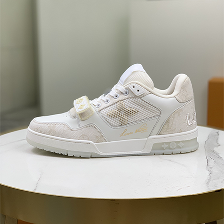 ルイヴィトン スニーカー