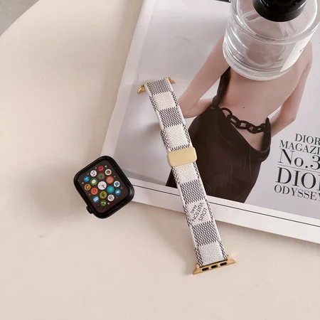 アップルウォッチバンド ブランド 偽物 専門店 ルイヴィトンアップルウォッチ 10 9 ultra ベルト 互換性 5色 高品質 LV スマートウォッチバンド 45mm 44mm 42mm 40mm 38mm 両開き式 時計ベルト 大人気