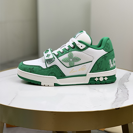 ルイヴィトン スニーカー