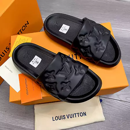 カップルに人気 ルイヴィトン べナッシ モノグラム サンダル ブラック ホワイト お洒落 LV スリッパ 高品質 ゴム