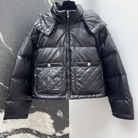 シャネル Chanel ダウンジャケット