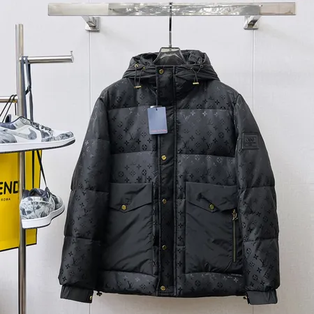 ルイヴィトン lv ダウンジャケット