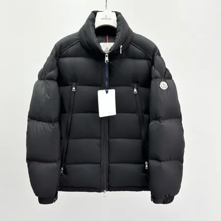 モンクレール Moncler Couyere ダウンジャケット