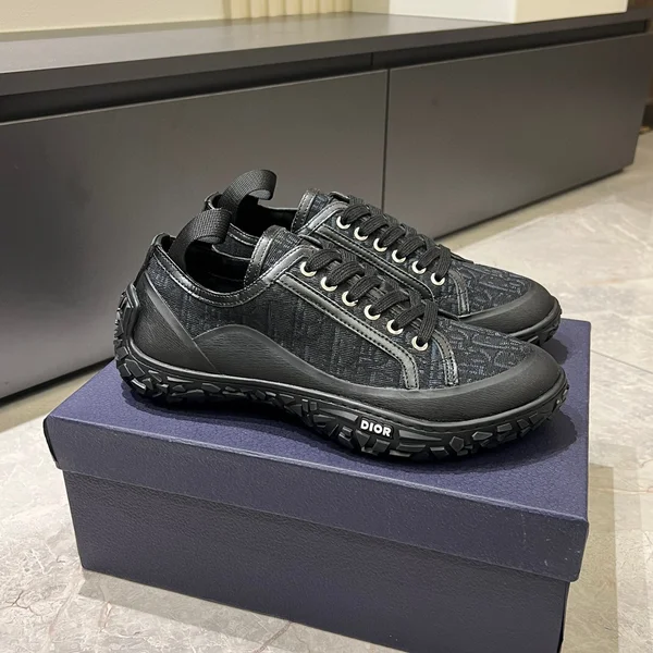 ディオール スニーカー B28