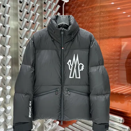 モンクレール Moncler Couyere ダウンジャケット