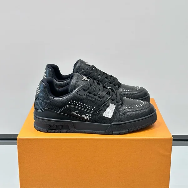 LV トレイナーライン スニーカー ブラック