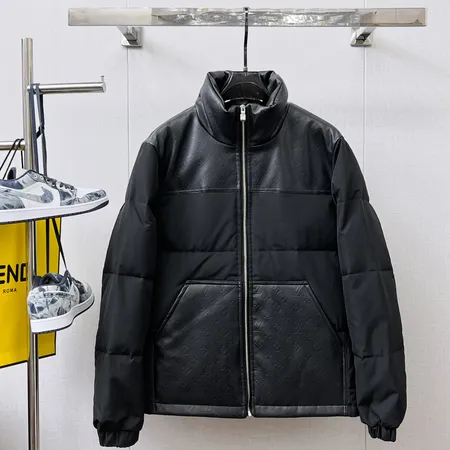 ルイヴィトン lv ダウンジャケット