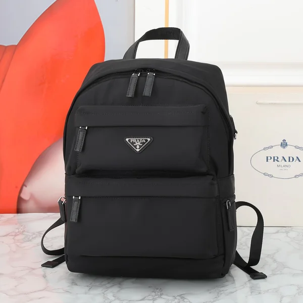 PRADA Re-Nylon サフィアーノレザー バックパック