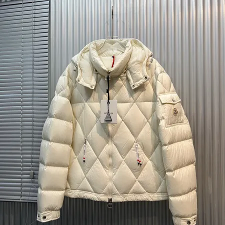 モンクレール Moncler Couyere ダウンジャケット