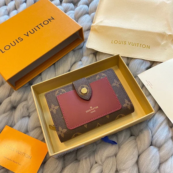 ルイヴィトン 二つ折り財布