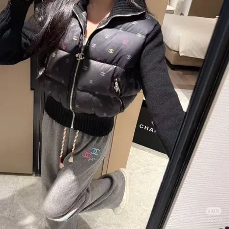シャネル Chanel ダウンジャケット