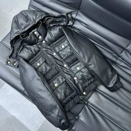 シャネル パッファー ダウンジャケット