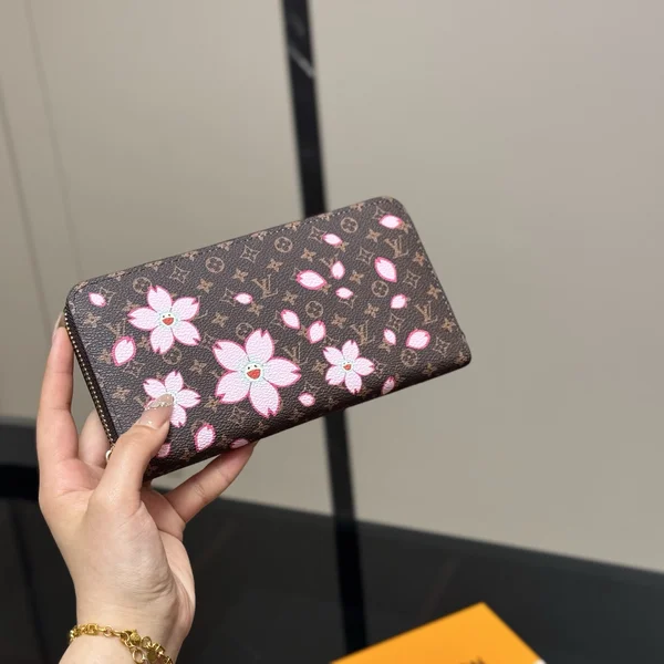 ルイヴィトン 村上隆 サクラ 桜 長財布