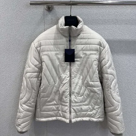 ルイヴィトン lv ダウンジャケット