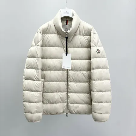 モンクレール Moncler Couyere ダウンジャケット