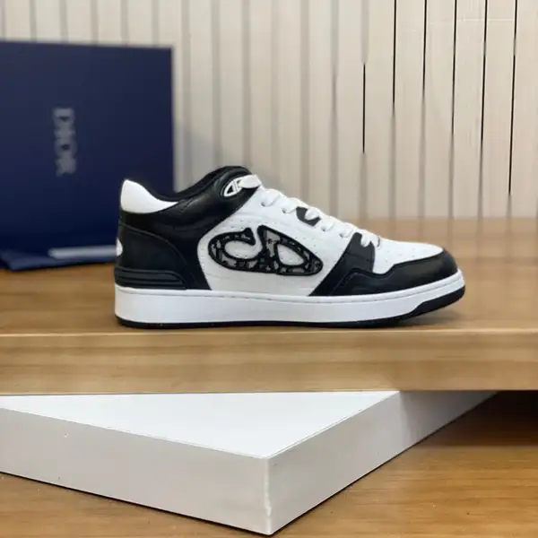 ディオール B57ドリブル ロートップスニーカー