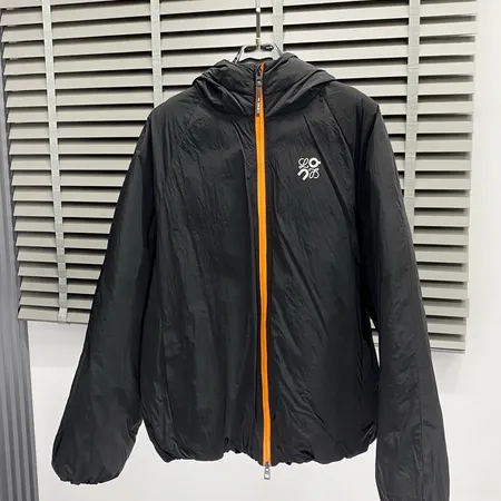 ロエベ Loewe ダウンジャケット