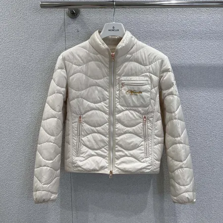 モンクレール Moncler Couyere ダウンジャケット