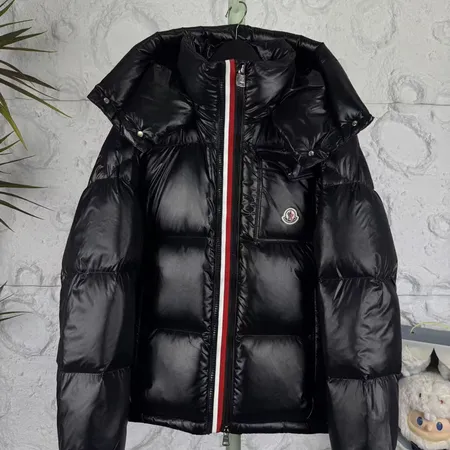 モンクレール Moncler Couyere ダウンジャケット