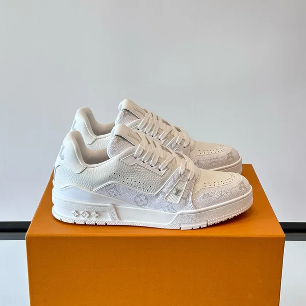 ルイヴィトン シューズ コピー