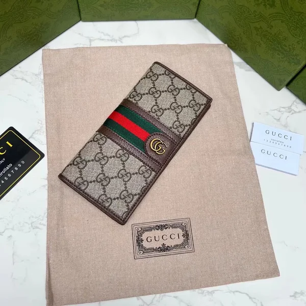 GUCCI 財布