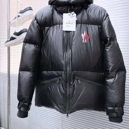 モンクレール Moncler Couyere ダウンジャケット